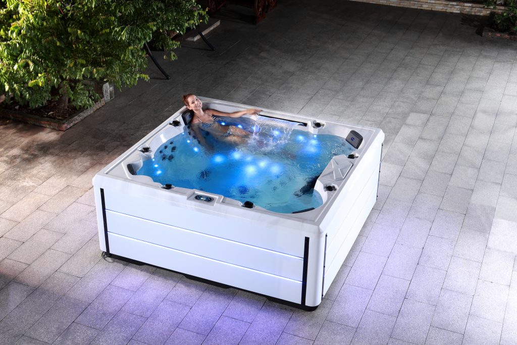 Wie schwer ist ein Outdoor Whirlpool