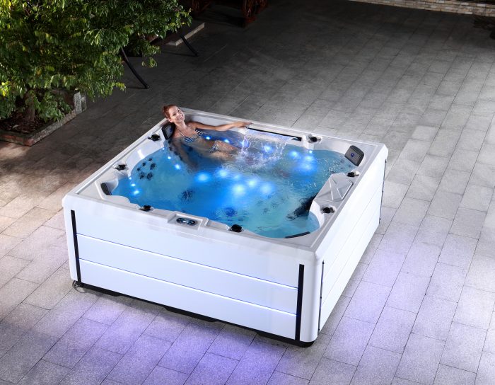 Wie schwer ist ein Outdoor Whirlpool